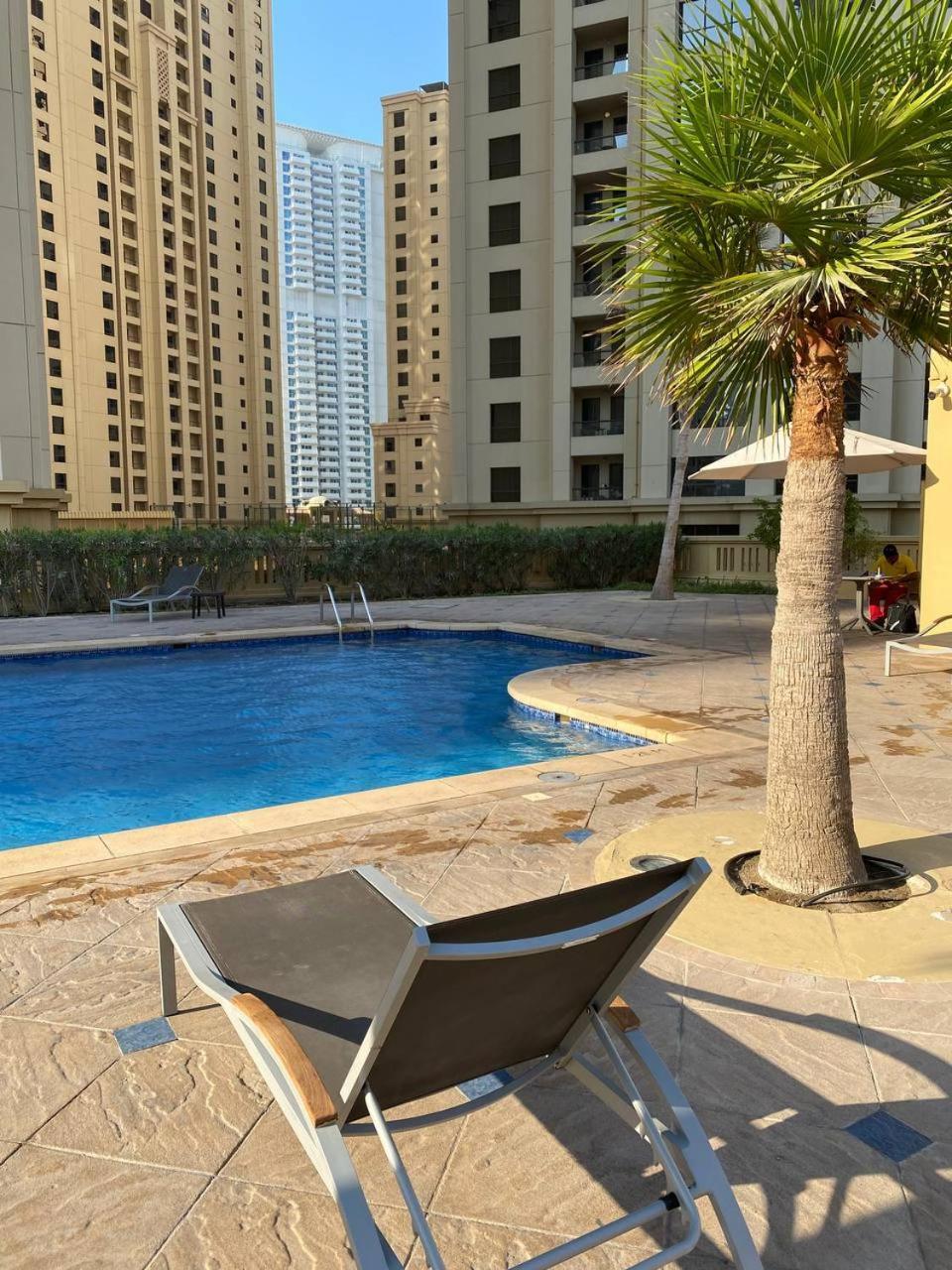 Ora Bed-space Jbr Apartment *